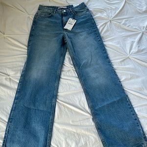 Brand new Zara straight leg jeans. Womens size 6